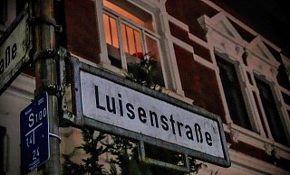 An der Luisenstraße soll der 30-Jährige ein älteres Ehepaar mit einem Stein angegriffen und schwer verletzt haben. - Paul Brinkmann,Paul Brinkmann