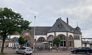 Der Bahnhof Herford wird in den kommenden Wochen von deutlich weniger Fernzügen angefahren, als in den Fahrplänen vorgesehen ist. - Matthias Bungeroth