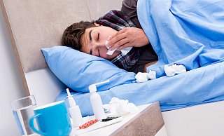 Der Krankenstand ist im Kreis Paderborn im ersten Halbjahr 2023 leicht zurückgegangen. Besonders Atemwegserkrankungen sorgen für steigende Fehlzeiten. - Elnur Amikishiyev Der Krankenstand ist im Kreis Paderborn im ersten Halbjahr 2023 leicht zurückgegangen. Besonders Atemwegserkrankungen sorgen für steigende Fehlzeiten. - Elnur Amikishiyev