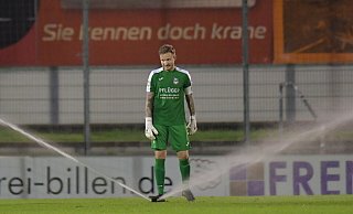 Torhüter: Kuriose Szenen hat Marcel Hölscher schon mehrere erlebt. Im September 2021 ging während des Wiedenbrücker Spiels gegen den 1. FC Köln II plötzlich der Rasensprenger im Jahnstadion an. - Jens Dünhölter