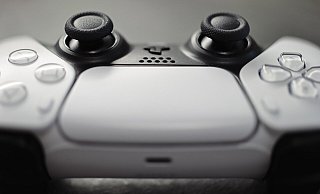 Die Playstation 5 gibt es nur rar im Handel. In Höxter hat sich ein Markt deshalb etwas einfallen lassen. - Symbolfoto: Pixabay