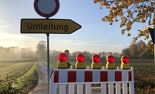 Ein Teilstück des Weserradweges ist vorerst gesperrt. Eine Umleitung ist ausgeschildert. - Nicole Sielermann
