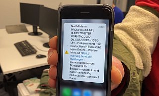Am Warntag im März wird im Kreis Paderborn über Sirene, Warn-Apps und Cell-Broadcast alarmiert. - Marc Schröder