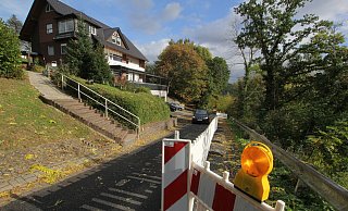 Der Plattenberger Weg ins Wiehengebirge droht abzurutschen. - Ulf Hanke