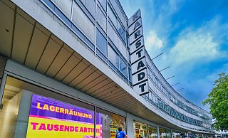 Es ist vorbei. Karstadt ist in Bielefeld Geschichte. Das Ende des Kaufhauses beschäftigt nach wie vor viele Bielefelder. - Andreas Zobe