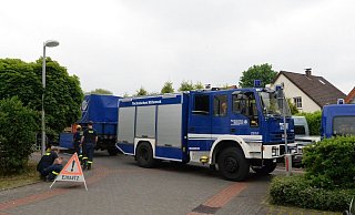 Das Technische Hilfswerk war am Libellenweg in Schloß Holte-Stukenbrock gefordert. - Andreas Eickhoff