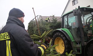 In Pödinghausen hatte die Feuerwehr Unterstützung von Familien und Freunden. - Jan-Henrik Gerdener