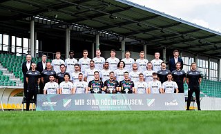 Auf in die neue Saison: Das Team des SV Rödinghausen. - Noah Wedel