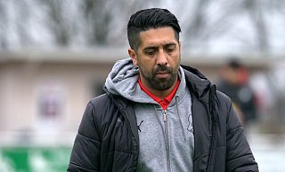 Theesens Trainer Engin Acar hat seit Sonntagnachmittag die Gewissheit des Westfalenliga-Abstiegs. - Peter Unger