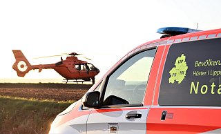 Der Verletzte wurde nach dem Unfall in Warburg mit dem Rettungshubschrauber in eine Klinik gebracht. Symbolbild - David Schellenberg