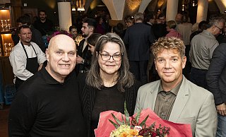 Michael Heicks, Stefanie Niedermeier und Andreas Oehme freuen sich über die Eröffnung von „benedict & schmaus“. - © Jörg Dieckmann - www. dieckmann-fotodesign.de
