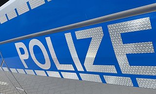 Der 21-jährige Fahrer flüchtete zunächst von der Unfallstelle, meldete sich später aber dann doch bei der Polizei. - Jens Reddeker
