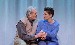 Die Erinnerung spielt verrückt: In der Inszenierung „Vater“ von Florian Zeller. - Philipp Ottendörfer