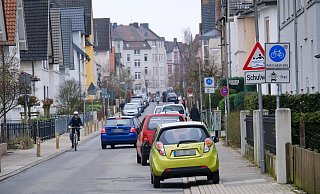 Die Rolandstraße ist schon jetzt Fahrradstraße.Sie könnte auch Teil der neuen Route Richtung Uni werden. - Andreas Zobe