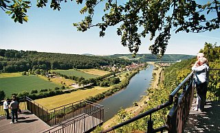 Der Skywalk bei Beverungen ist ein beliebtes Ausflugsziel. - Stadt Beverungen