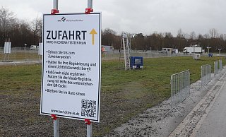 Das Corona-Schnelltestzentrum der Mühlenkreiskliniken hat seit März 2021 auf dem Festplatz eröffnet. - Archiv-Foto/ Dirk Windmöller