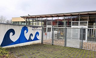 Das Kombibad am Holsterberg in Nieheim soll in diesem Jahr saniert werden. Dafür erwartet Nieheim eine hohe Förderung. Foto: Madita Schellenberg - Madita Schellenberg