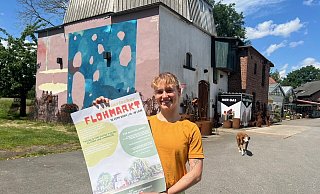 Janika Sens lädt zum zweiten Mal zum solidarischen Flohmarkt auf dem Hof der Mühle Benkhausen ein und freut sich, wenn sich viele Standanbieter melden und natürlich auf viele Besucher. - Kirsten Tirre