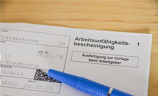 In zig Fällen waren Mitarbeiter krankgeschrieben, die aber arbeiteten. So kassierte das Unternehmen Ausgleichszahlungen. - Mareike Patock