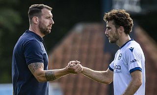 Rechtsverteidiger Christopher Lannert (l.) dürfte gegen 1860 München in die Startelf zurückkehren, auch wenn Coach Kniat dessen Ersatz in Aue, Felix Hagmann, ein gutes Zeugnis ausstellte. - Sarah Jonek Fotografie