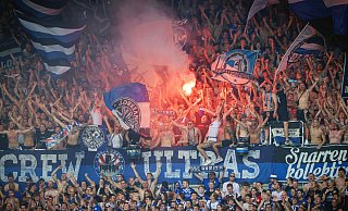 Die Furcht vor Dresdener Ausschreitungen war groß. Daneben benommen haben sich fast nur Bielefelder Fans. - Sarah Jonek