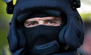 Ein Großaufgebot der Polizei mit Spezialkräften hat in Büren-Brenken für Aufsehen gesorgt. - Themenfoto: Rolf Vennenbernd / picture alliance / dpa