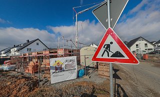 Bauen mit Checkliste: Die Ratskoalition möchte mit festen Leitlinien sicherstellen, dass in Bielefeld künftig nachhaltig und zukunftsorientiert gebaut wird. - Andreas Zobe