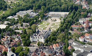 Der historische Ortskern von Schloß Neuhaus birgt viele Schätzchen. - Gerd Vieler, Mallinckrodtstraße 29, 33098 Paderborn