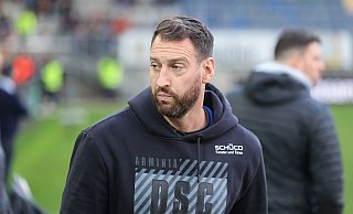 Arminia Bielefelds Trainer muss eine Lösung für die eklatante Standardschwäche seiner Mannschaft finden. - Oliver Krato