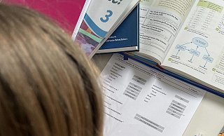 Kinder und Eltern haben gespannt auf ihres Halbjahreszeugnisse gewartet. - Stefan Boscher