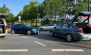 Bei dem Unfall am Freitagmorgen in Gütersloh wurde eine Autofahrerin verletzt. - Thorsten Heß