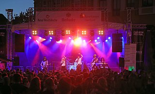 Zum Hoekerfest wird die Stadt zur Bühne. Das ist in diesem Jahr wegen Corona noch nicht in vollem Ausmaße möglich. Aber Pro Herford hat diverse Alternativen parat und plant ein kleines Hoekerfest. - Frank-Michael Kiel-Steinkamp