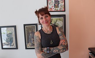 Justine Engelmann (Jusse), in ihrem neuen Studio "Herzkater" - Leonie Dulle