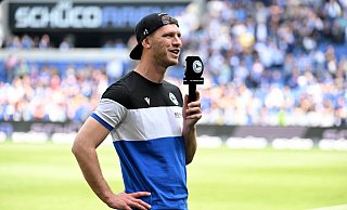 Fabian Klos sagt: "Lasst uns einfach alle zusammen noch mal raushauen, was in uns steckt – wir auf dem Platz, ihr auf den Rängen." - IMAGO/Ulrich Hufnagel