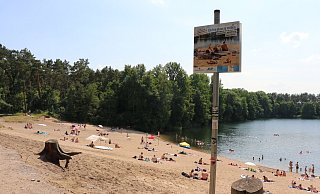 Bei gutem Wetter ist auch unter der Woche einiges los am Habichtsee. - (Archivbild) Mareike Gröneweg