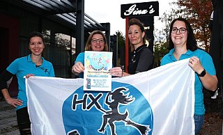 Verena Hermanns (v. l.), Simone Kube, Gina Balke von Gina's Bar und Diana Freytag freuen sich auf die fünfte Jahreszeit. - Thomas Kube