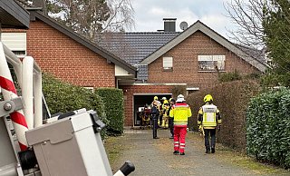 Das Haus ist durch den Schmorbrand stark verraucht worden. - © 2023 Ralph Meyer. Alle Inhalte urheberrechtlich geschützt.