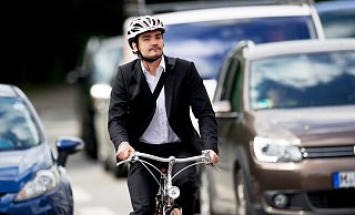Die Zahl der Fahrradfahrer hat sich in den vergangenen zehn Jahren verdoppelt - (c) dpa-tmn