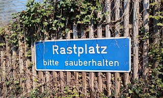Fantasievoll, aber mit Regeln: Woher kommen eigentlich die Namen von Rastanlagen? - Straßen.NRW / Sebastian Roggenbuck