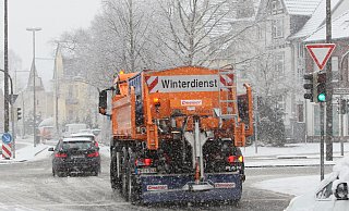 Im Kreis Herford ist in der Nacht zum Montag viel Schnee gefallen. - Symbolfoto/Archiv: Frank-Michael Kiel-Steinkamp