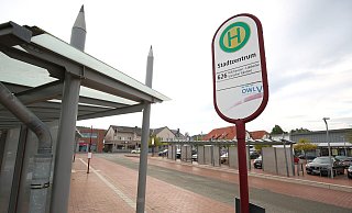 Hier am Busbahnhof im Zentrum Preußisch Oldendorfs passierte die Tat. - igk