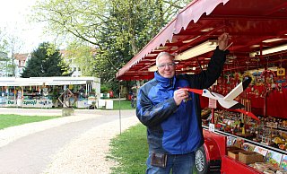 Marktbeschicker Manfred Kisse zeigte sich im April enttäuscht von der Besucher-Resonanz auf dem Lunamarkt. - Archivfoto: Pauline Maus