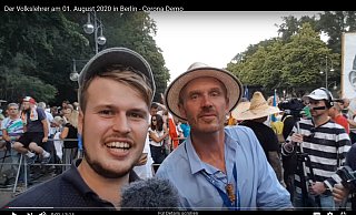 Matthäus Westfal (l.), hier bei bei einer Demo in Berlin, ist verbunden mit dem verurteilten Neonazi Nikolai Nerling. - Recherche Kollektiv Ostwestfalen