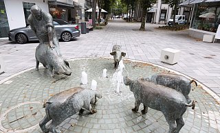 Am Schweinebrunnen im Zentrum der Bad Oeynhausener City wurde ein 61-jähriger Mann Opfer eines tätlichen Angriffs. - Jörg Stuke