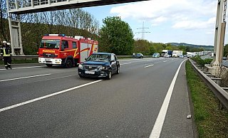 Der Unfall sorgte für viel Stau auf der A2. - Feuerwehr Vlotho