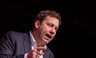 SPD-Parteichef Lars Klingbeil räumt Fehler Deutschlands im Umgang mit Russland ein. - Rolf Vennenbernd