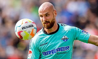 Jannis Heuer musste am vergangenen Freitag beim 1:2 gegen St. Pauli verletzt raus. Der SCP-Innenverteidiger ist aber bereits wieder im Training und wird wohl am Samstag in Magdeburg spielen können. - picture alliance