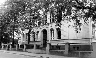 Der Verlust des klassizistischen Friedrichs-Gymnasiums 1972 brachte viele Bürger auf gegen den "Abrisswahn der Politik". - Frank-Michael Kiel-Steinkamp