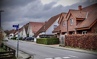 An der Südstraße in Spenge soll ein Espelkamper auf einen 19-Jährigen eingestochen haben. - Paul Brinkmann