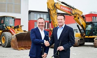 Thomas Hagedorn (links), geschäftsführender Gesellschafter der Hagedorn Unternehmensgruppe, und Turnierdirektor Ralf Weber freuen sich über die neue Partnerschaft. - Hagedorn